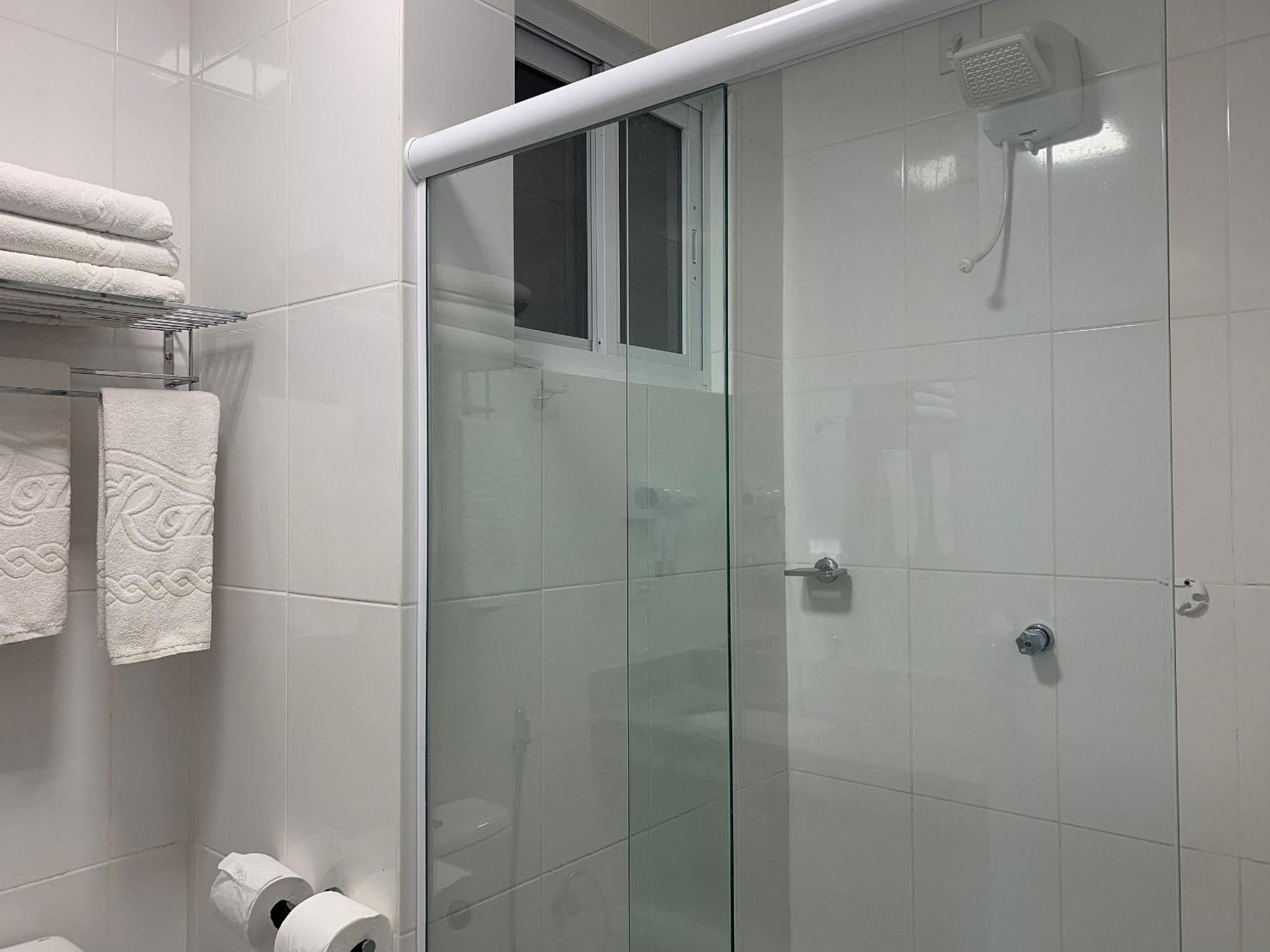 Hotel Spazzio Diroma Cafe Da Manha E Acesso Ao Acqua Park Калдас Новас Екстериор снимка