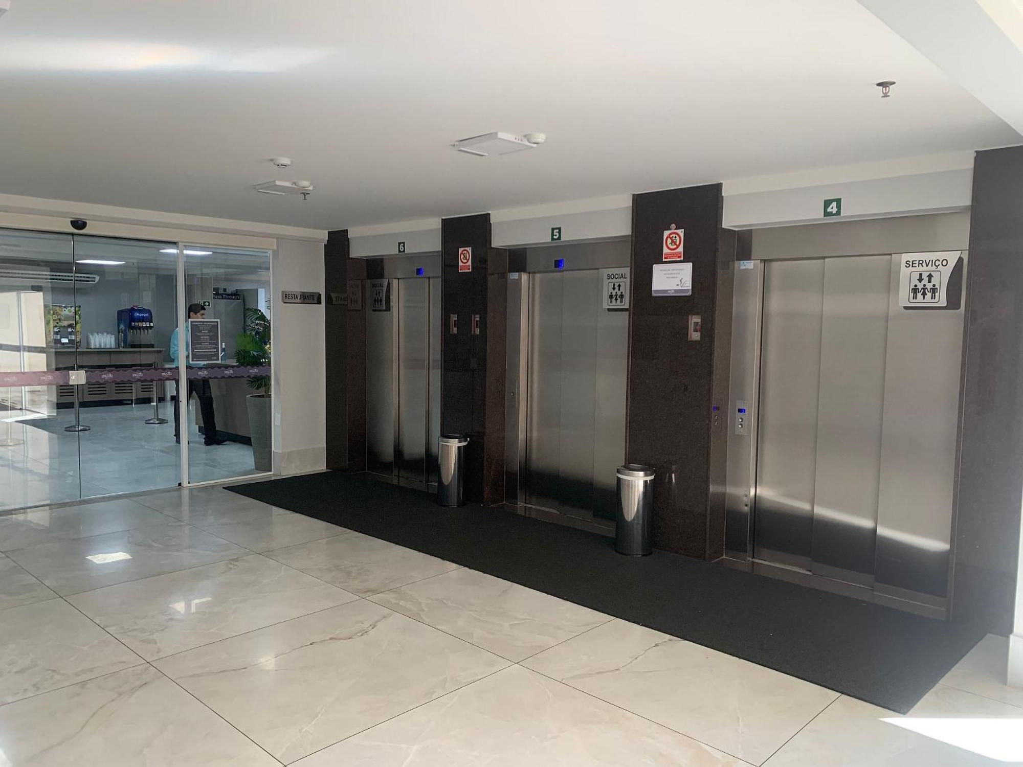 Hotel Spazzio Diroma Cafe Da Manha E Acesso Ao Acqua Park Калдас Новас Екстериор снимка