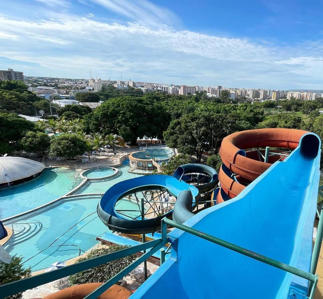 Hotel Spazzio Diroma Cafe Da Manha E Acesso Ao Acqua Park Калдас Новас Екстериор снимка