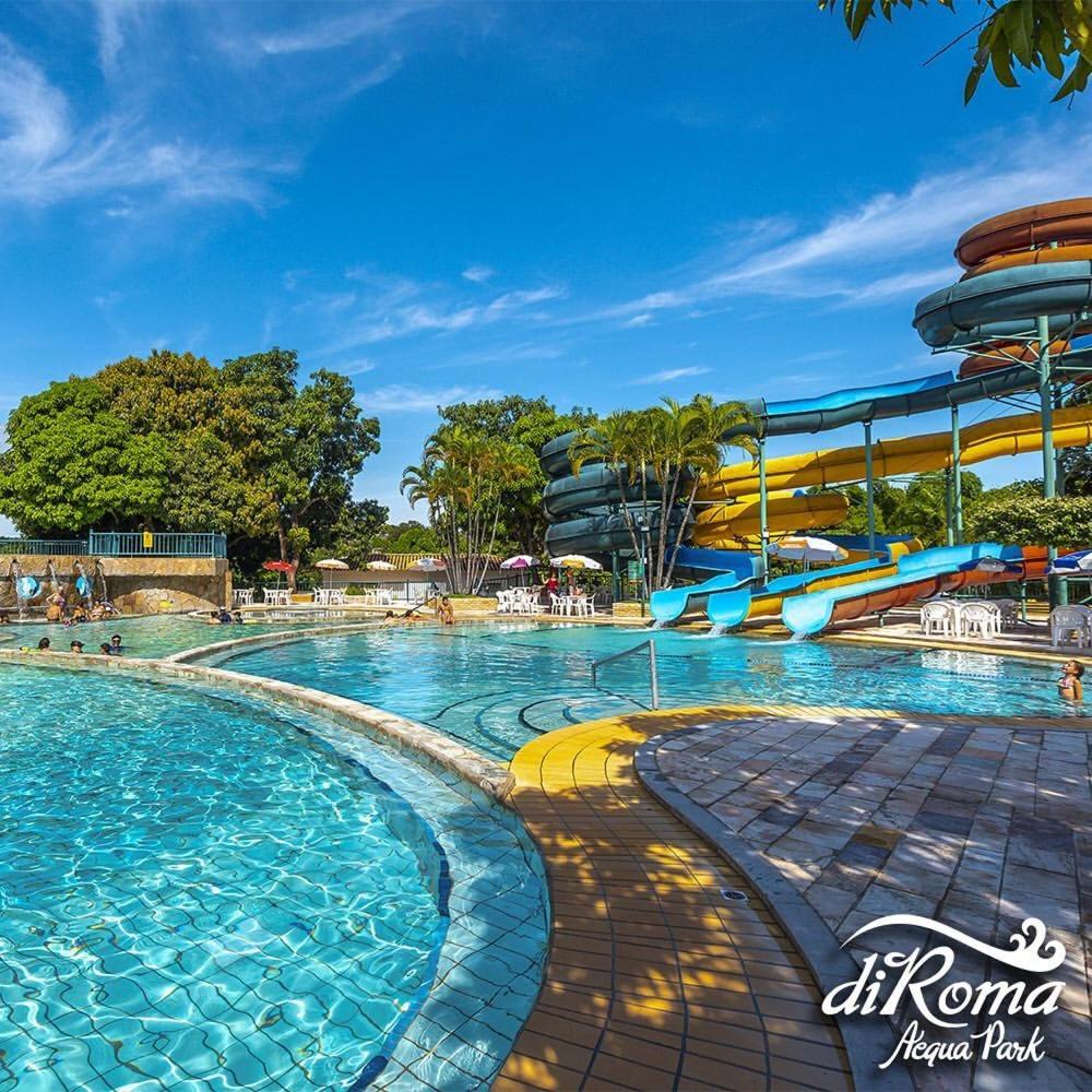 Hotel Spazzio Diroma Cafe Da Manha E Acesso Ao Acqua Park Калдас Новас Екстериор снимка